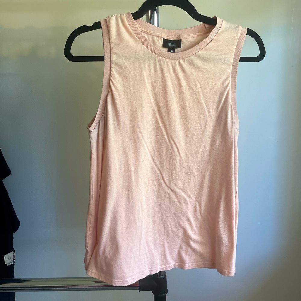 Pink tank top
